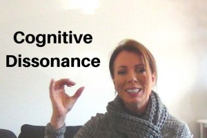 Cognitive Dissonance – How Our Mind Tricks Us Into Staying